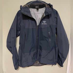 Arc’teryx Beta SL Hybrid Jacket Women's L Cobalt Moon